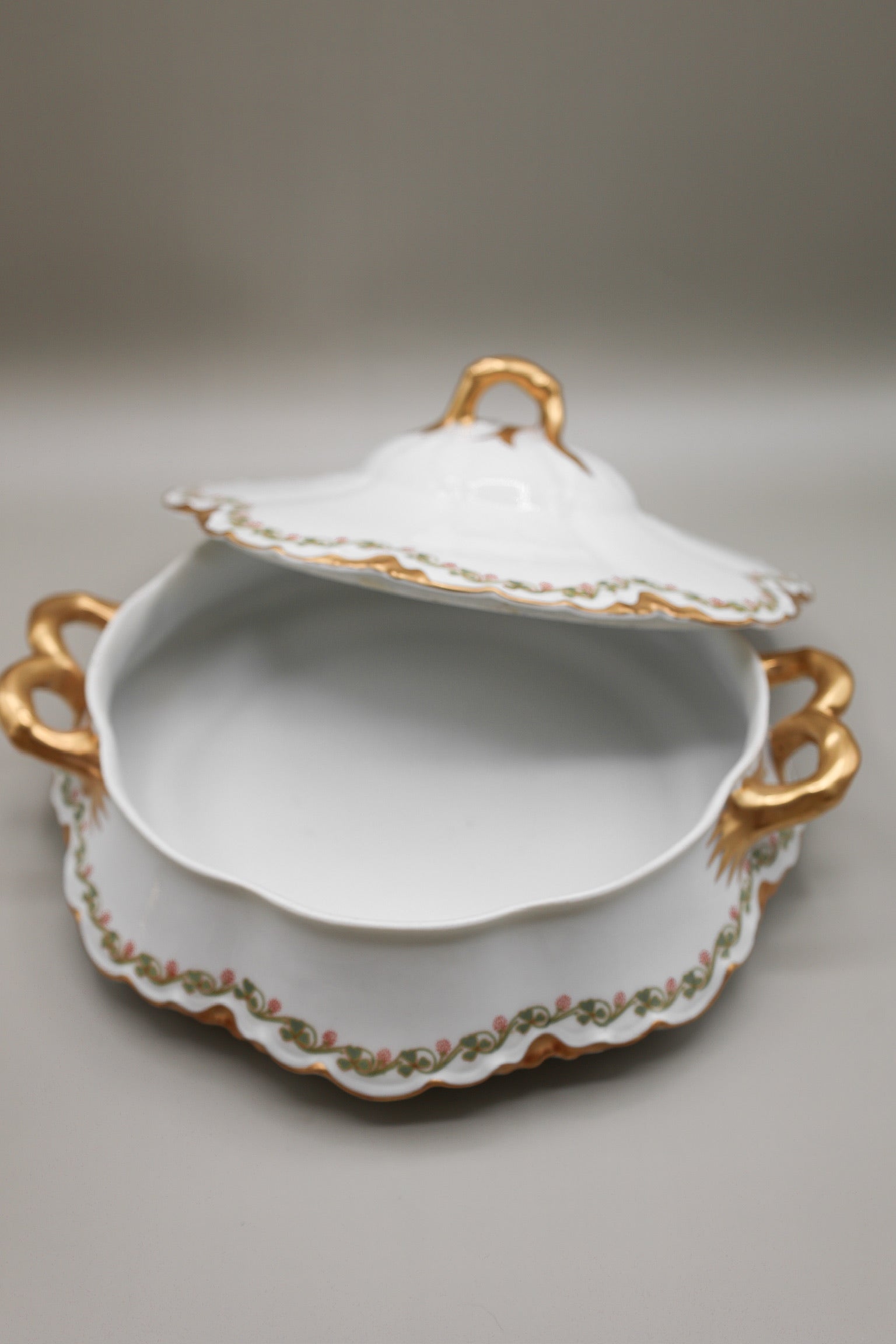 Limoges Haviland & Co. Lidded Server