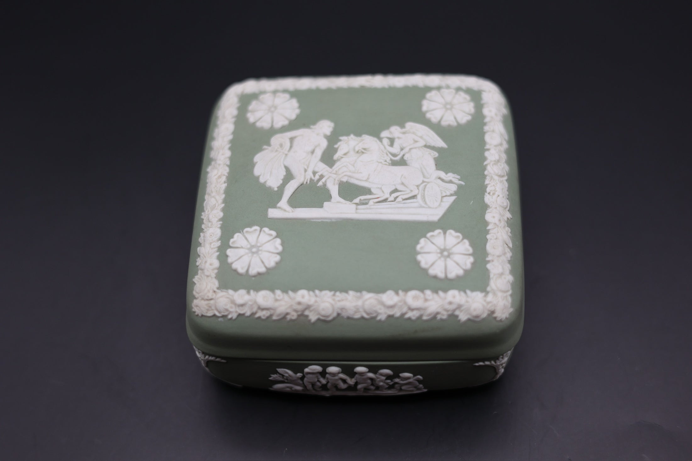 Wedgewood Green Rounded Square Trinket Box