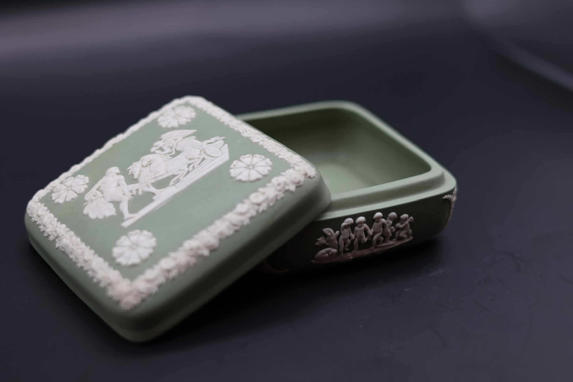 Wedgewood Green Rounded Square Trinket Box