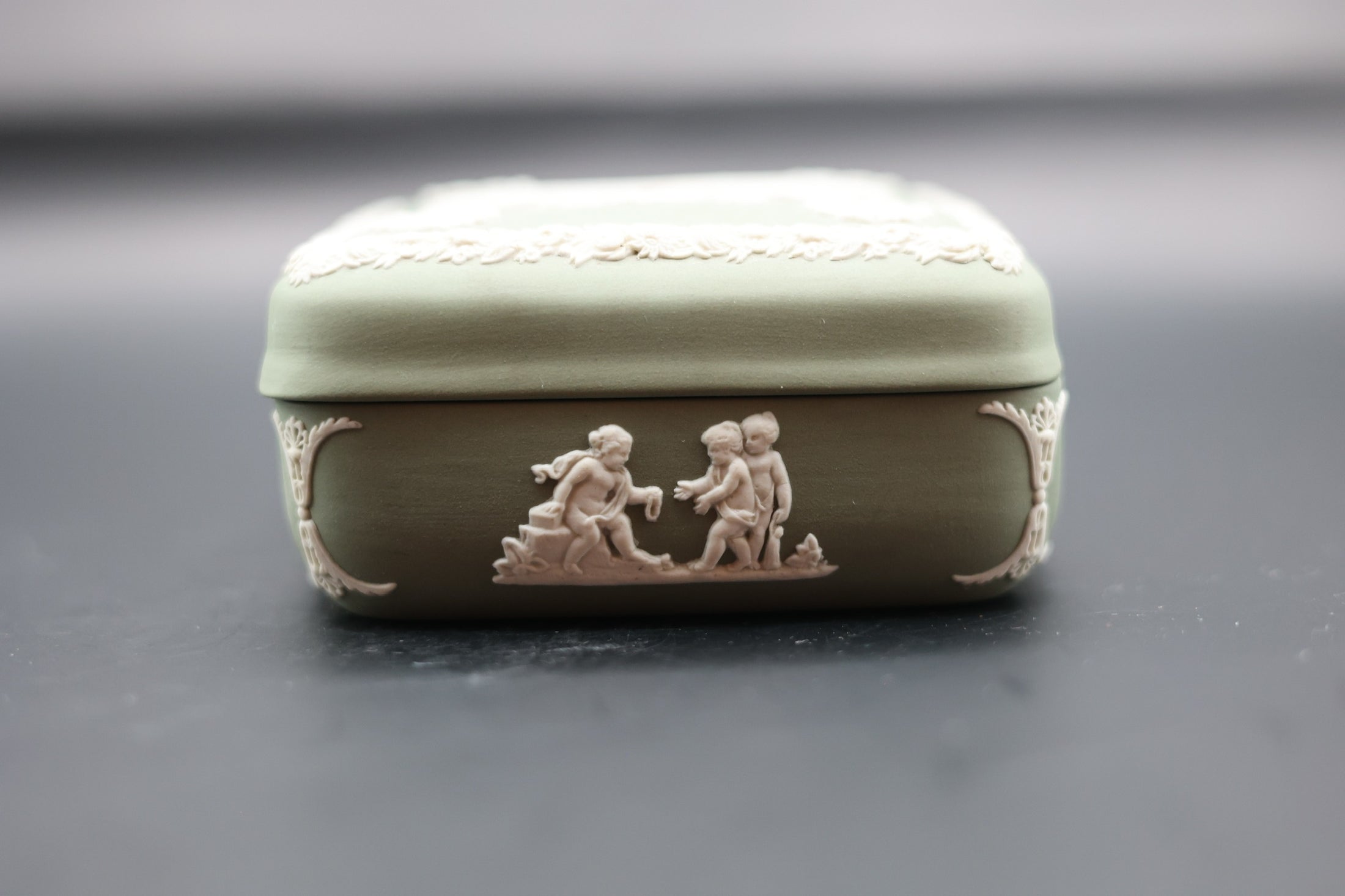 Wedgewood Green Rounded Square Trinket Box