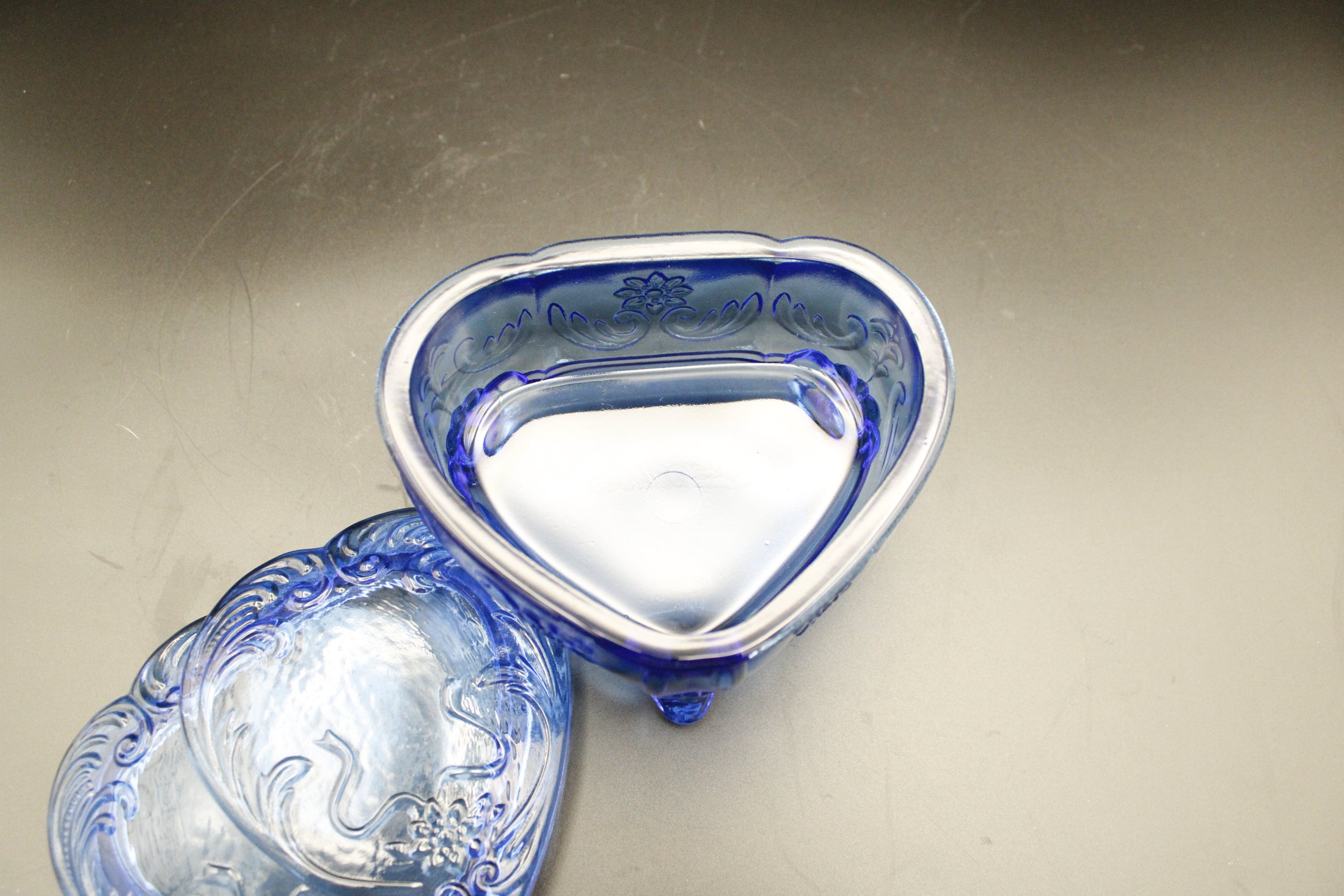 Blue Uranium Glass Heart Shaped Lidded Footed Trinket Dish