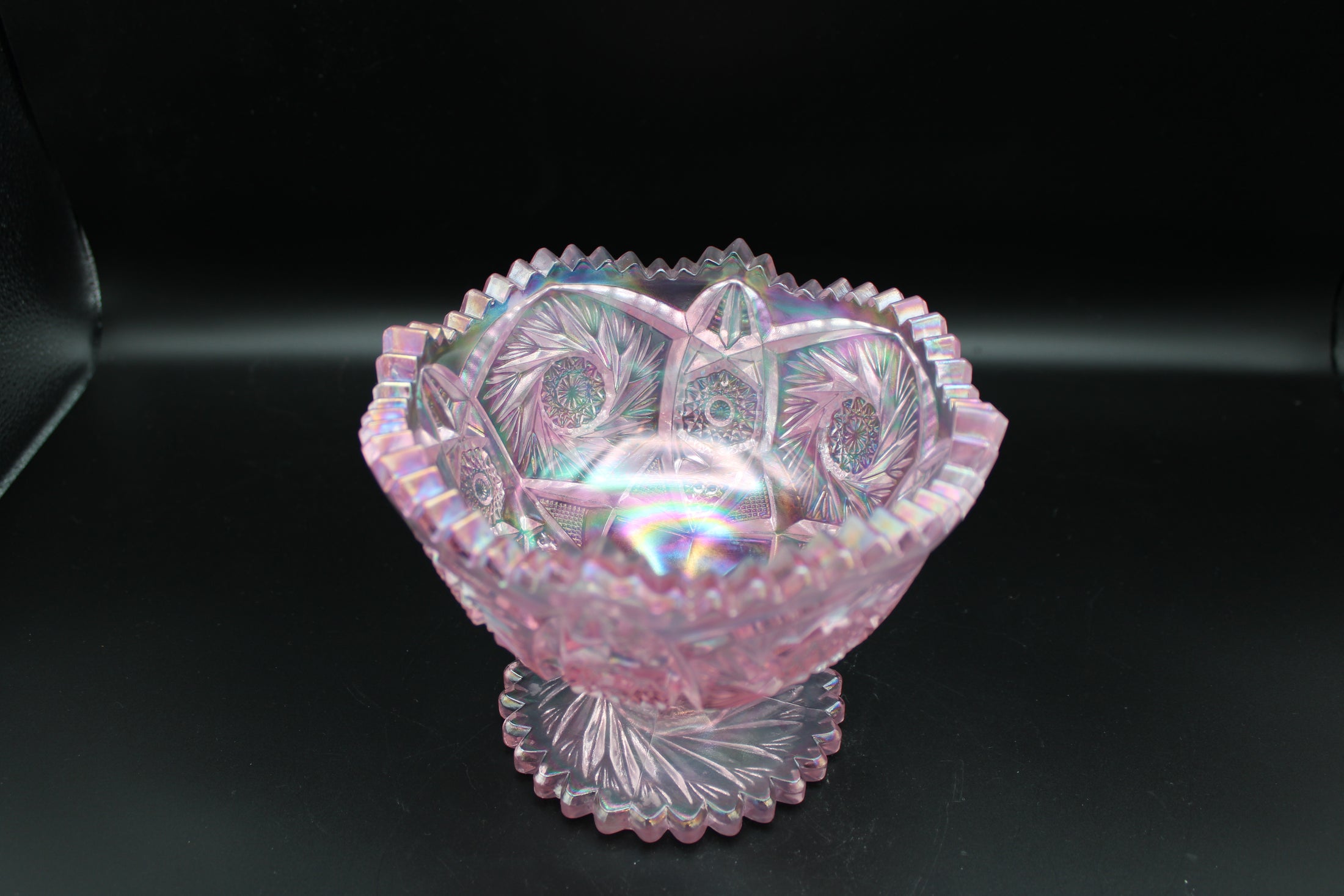 L. E. Smith Pink Iridescent Sawtooth Edge Star Flower Compote