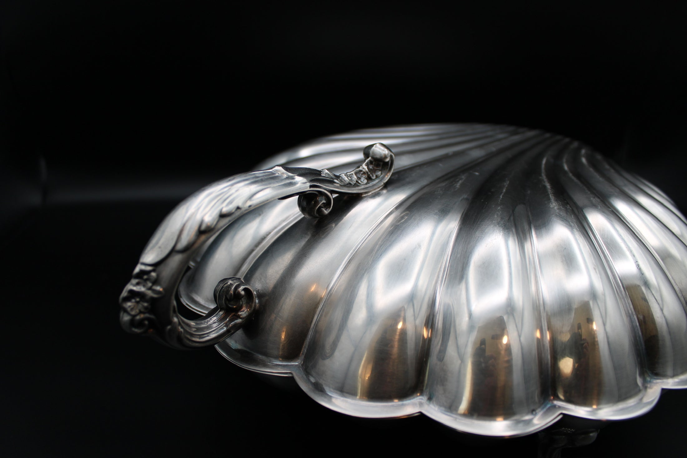 Silver Plated Shell Footed Server