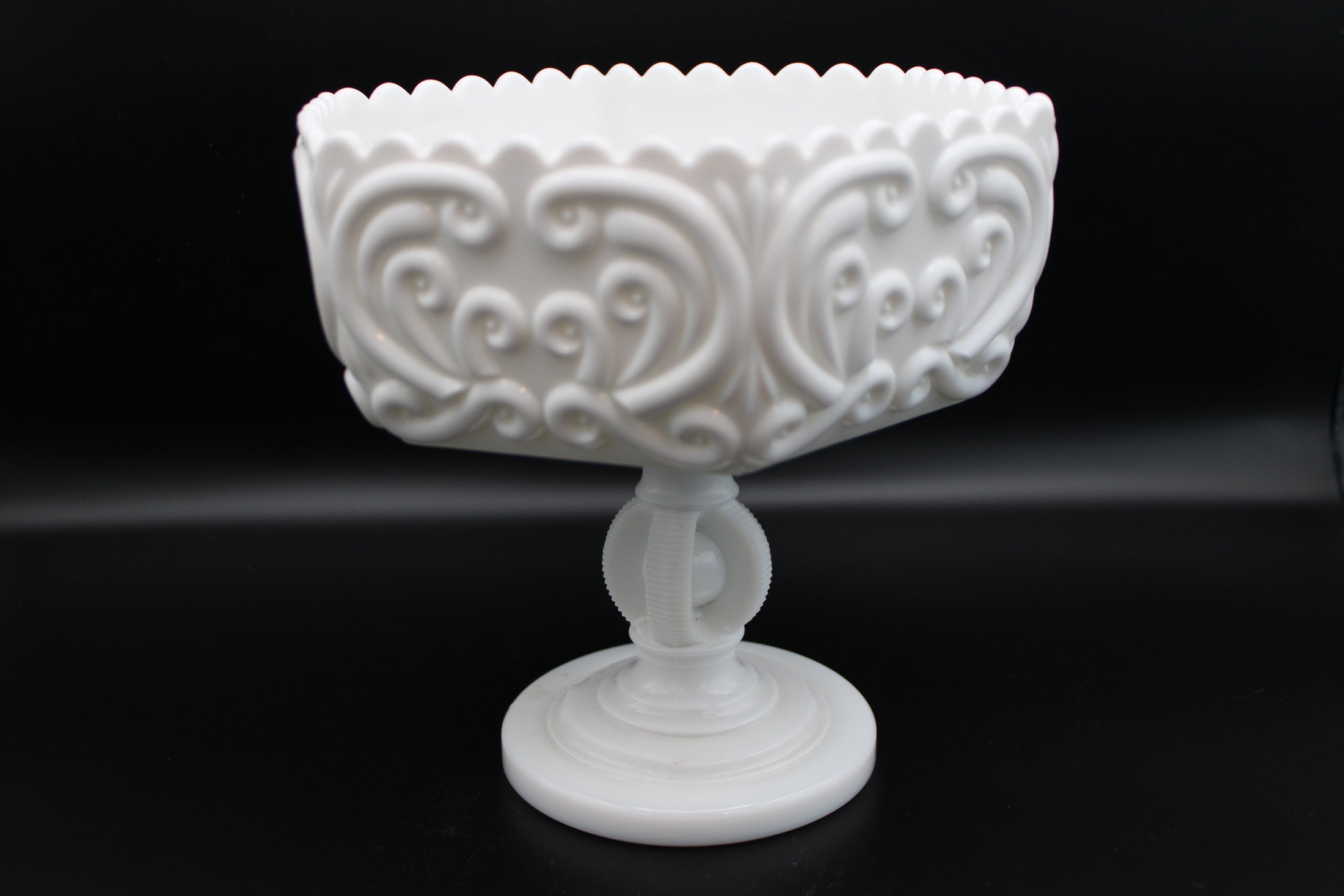 White Scalloped Edge Compote With Swirly Details