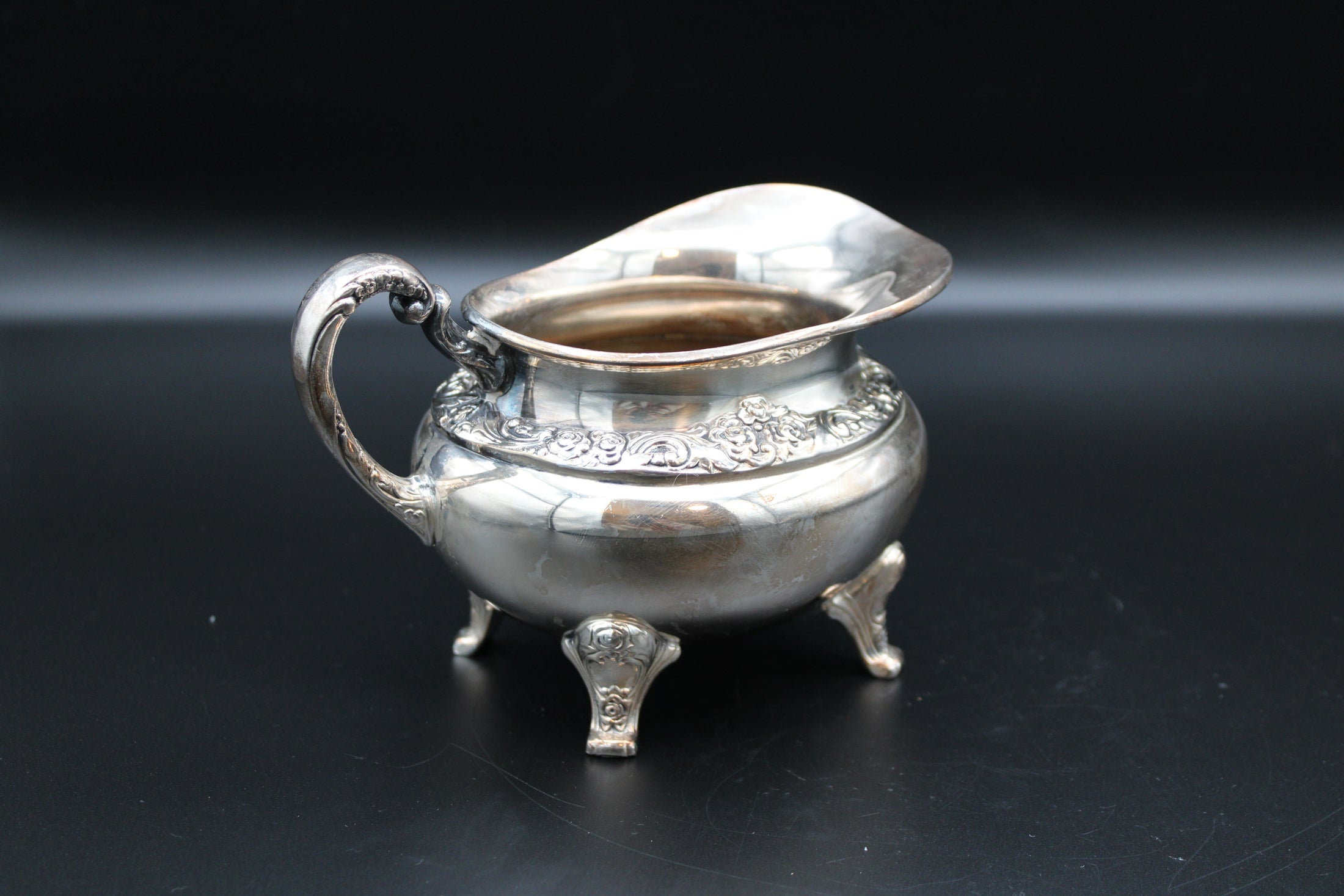 Silver Plated Sugar & Creamer Set With Intricate Floral Detailing - Ballad Community