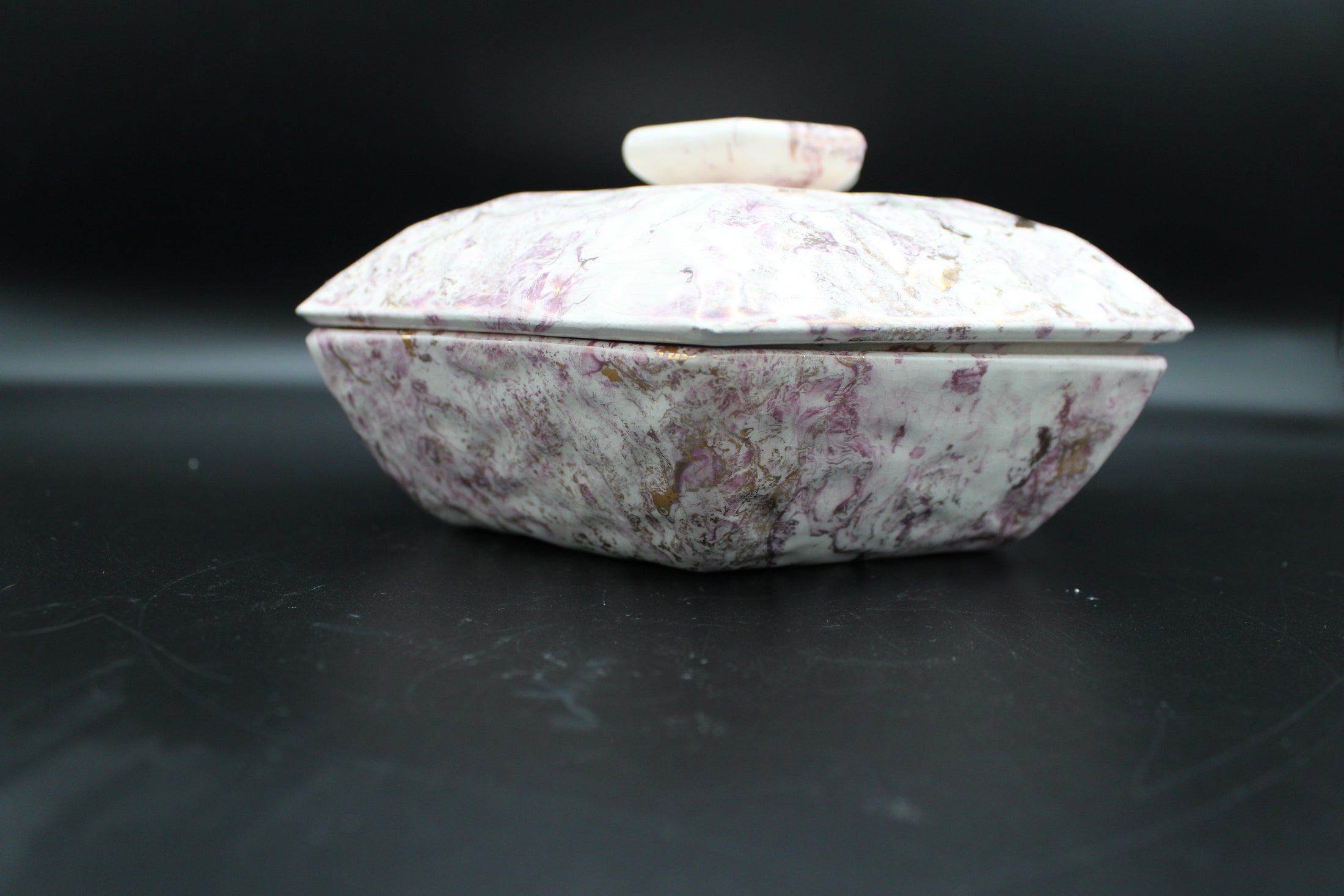 Pink/Purple Marbled Ceramic Hexagonal Lidded 3 Compartment Dish