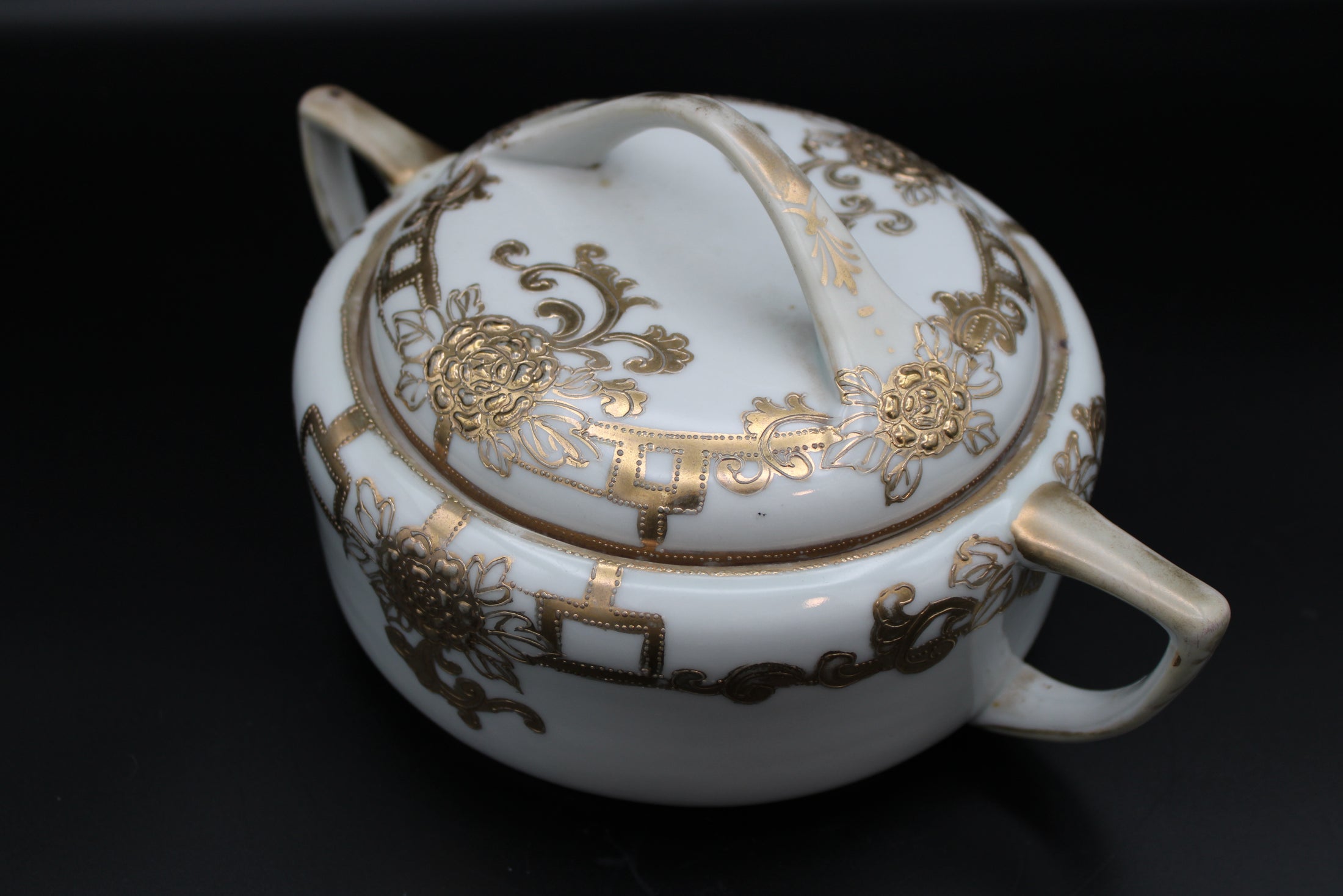 White Ceramic Lidded Server With Gold Foil Floral Detailing