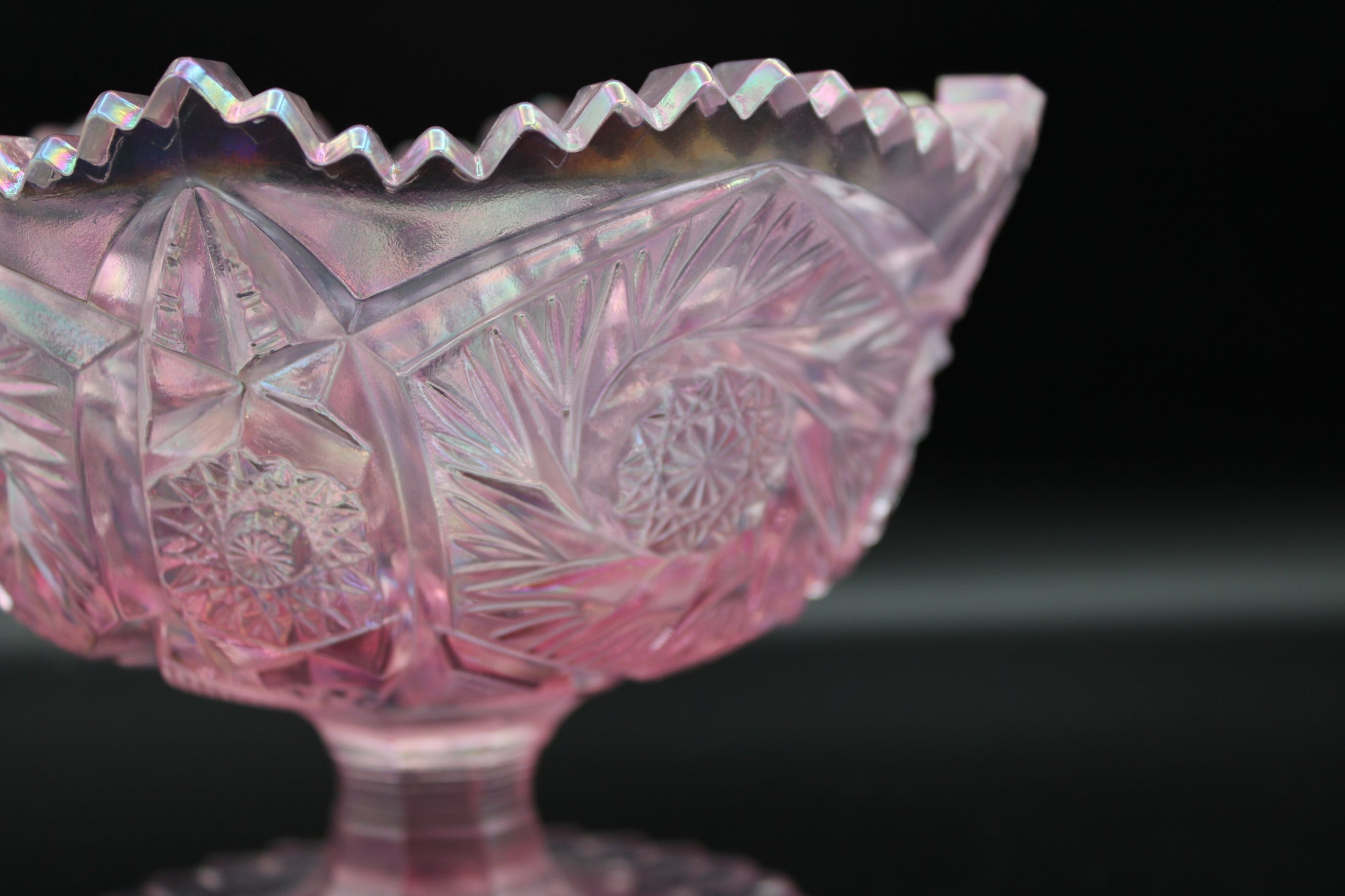 L. E. Smith Pink Iridescent Sawtooth Edge Star Flower Compote