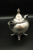 Load image into Gallery viewer, Sheridan Silver Plated Lidded Sugar and Creamer Set
