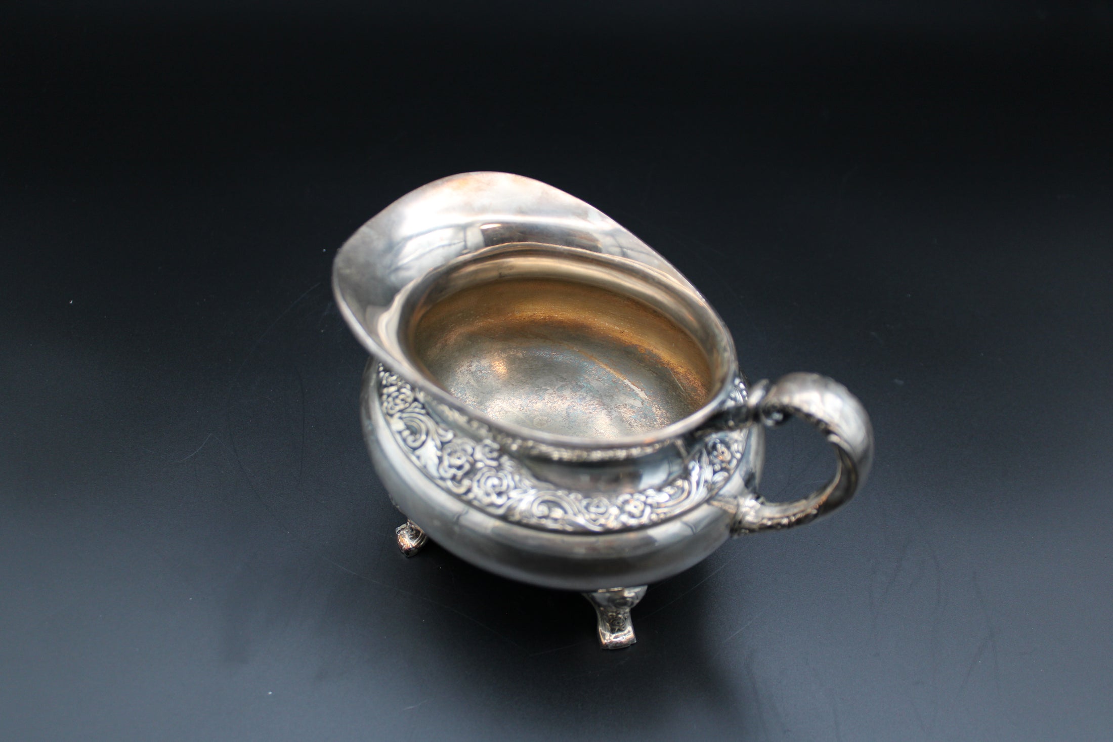 Silver Plated Sugar & Creamer Set With Intricate Floral Detailing - Ballad Community