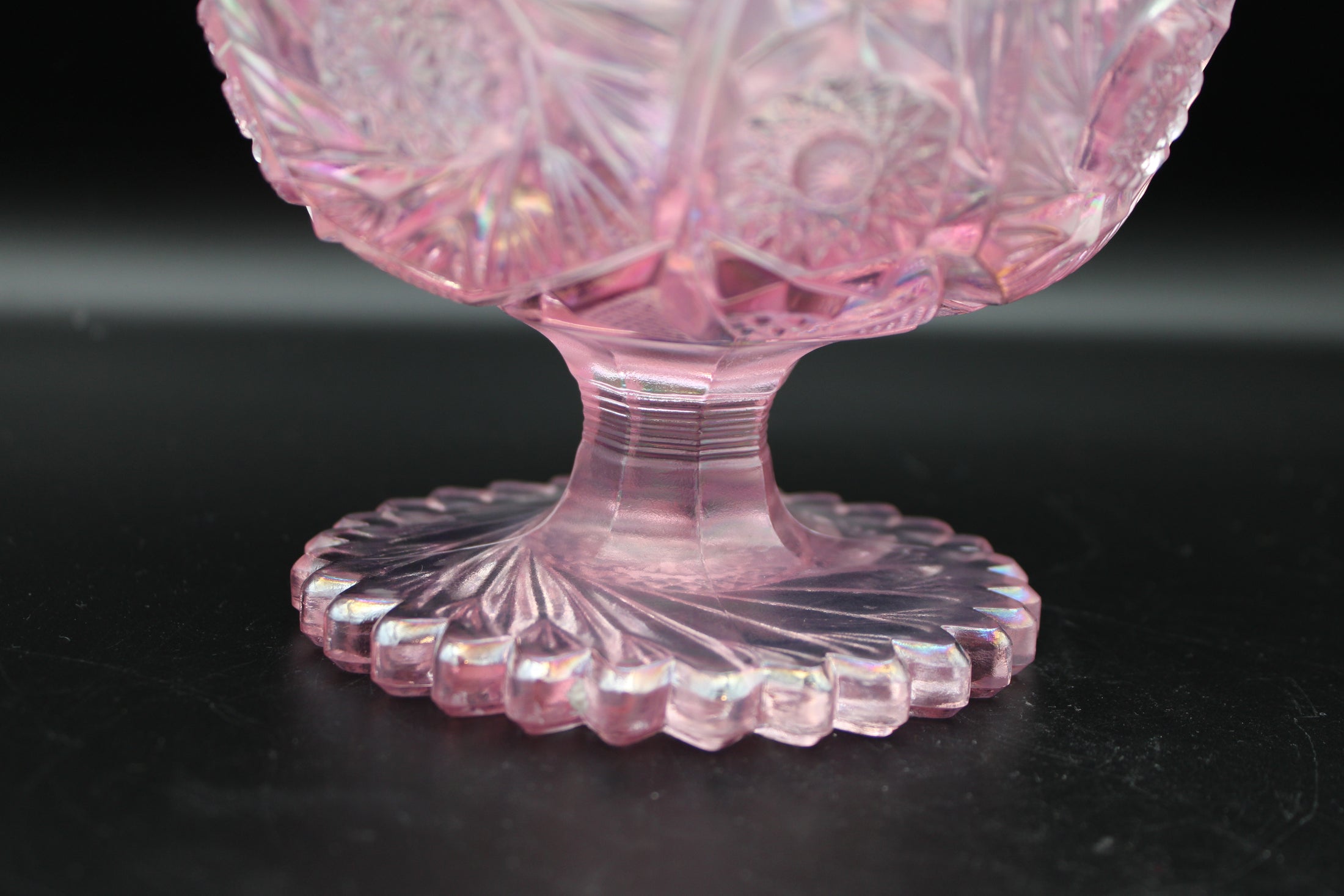 L. E. Smith Pink Iridescent Sawtooth Edge Star Flower Compote