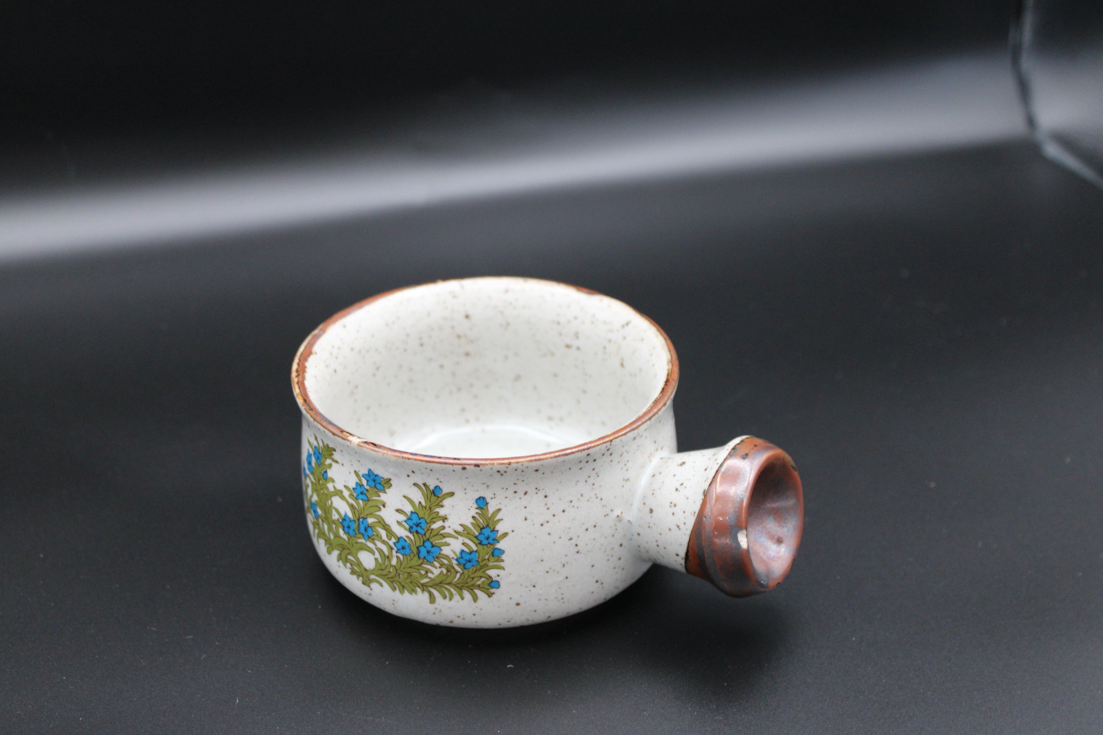 Ceramic Grey Blue Floral Pot With Handle