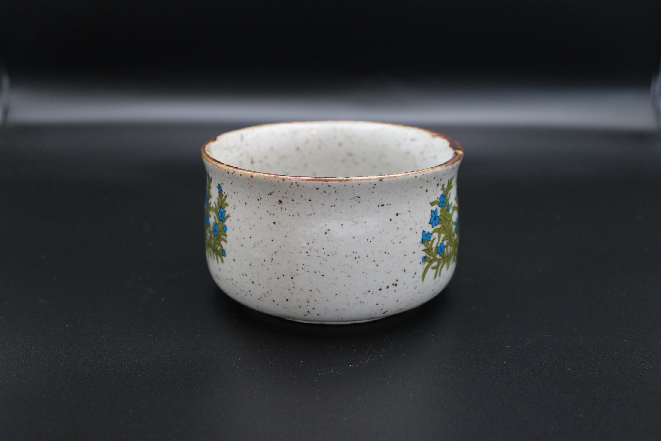 Ceramic Grey Blue Floral Pot With Handle