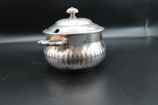 Eales Silver Plated Lidded Sugar Bowl