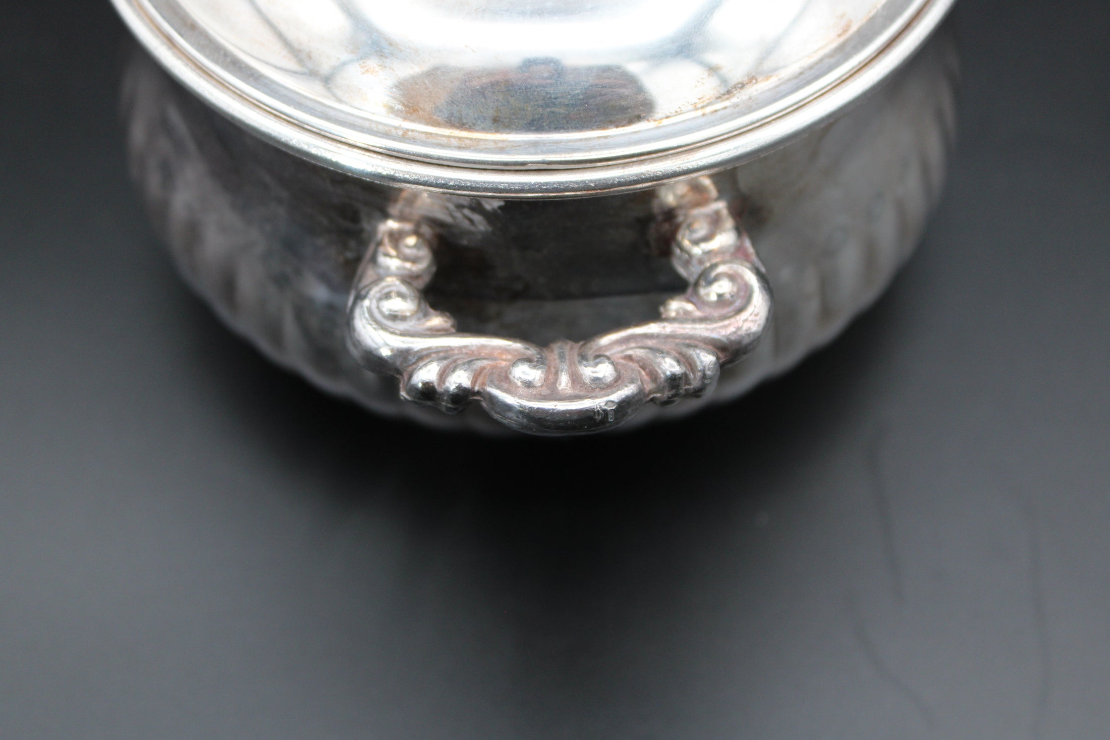 Eales Silver Plated Lidded Sugar Bowl